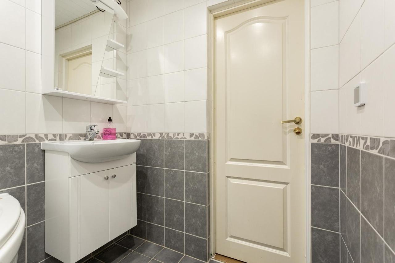 3 Room Central Apartmend 90M2 Parking For One Car Fifth Floor And The Building Does Not Have An Elevator Tallinn Dış mekan fotoğraf